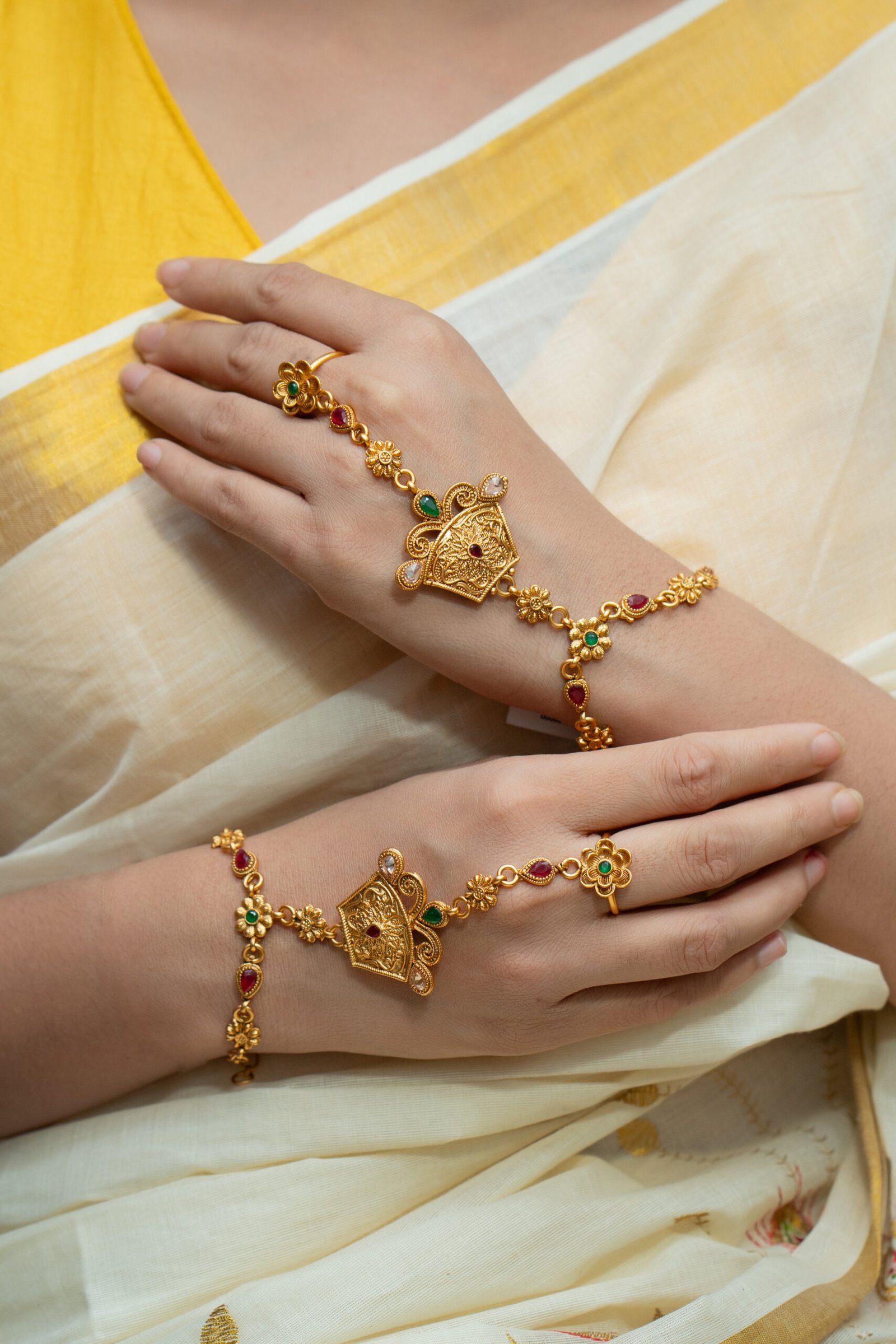 Antique Hath Phool [Pohcha]