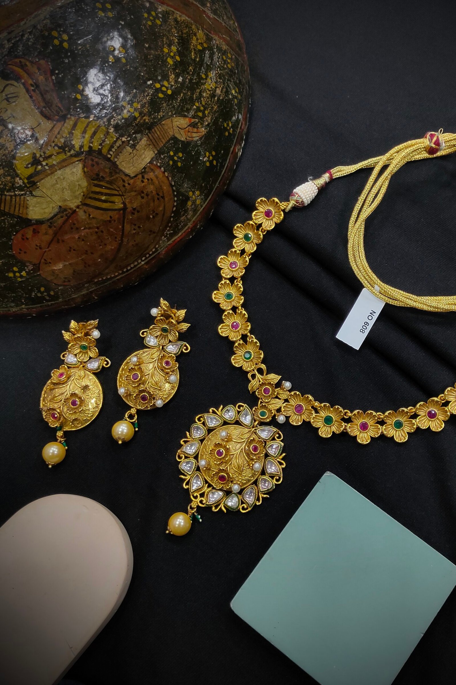 Antique Necklace Set