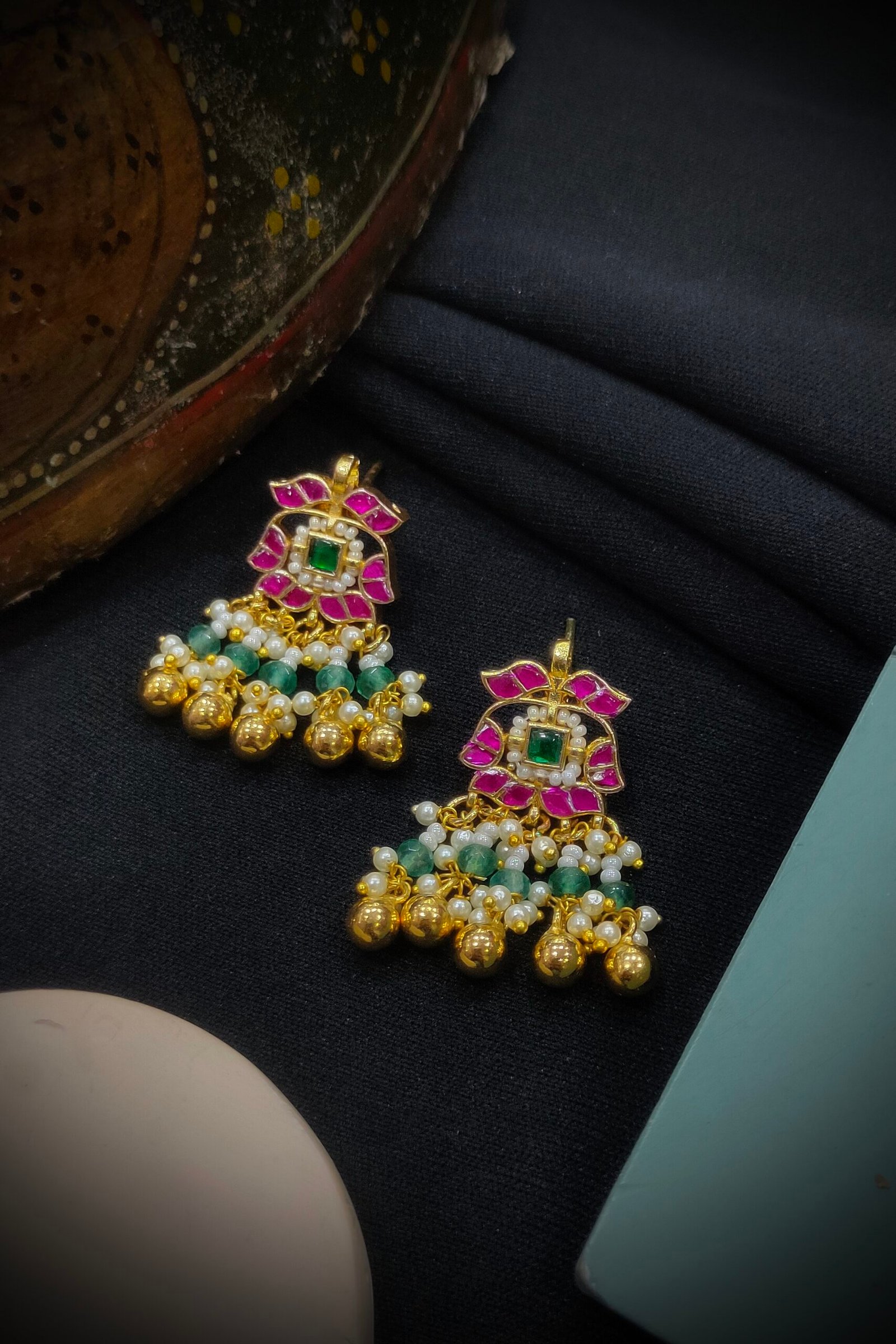 Pachi Kundan/ Jadau Necklace Set - Image 2