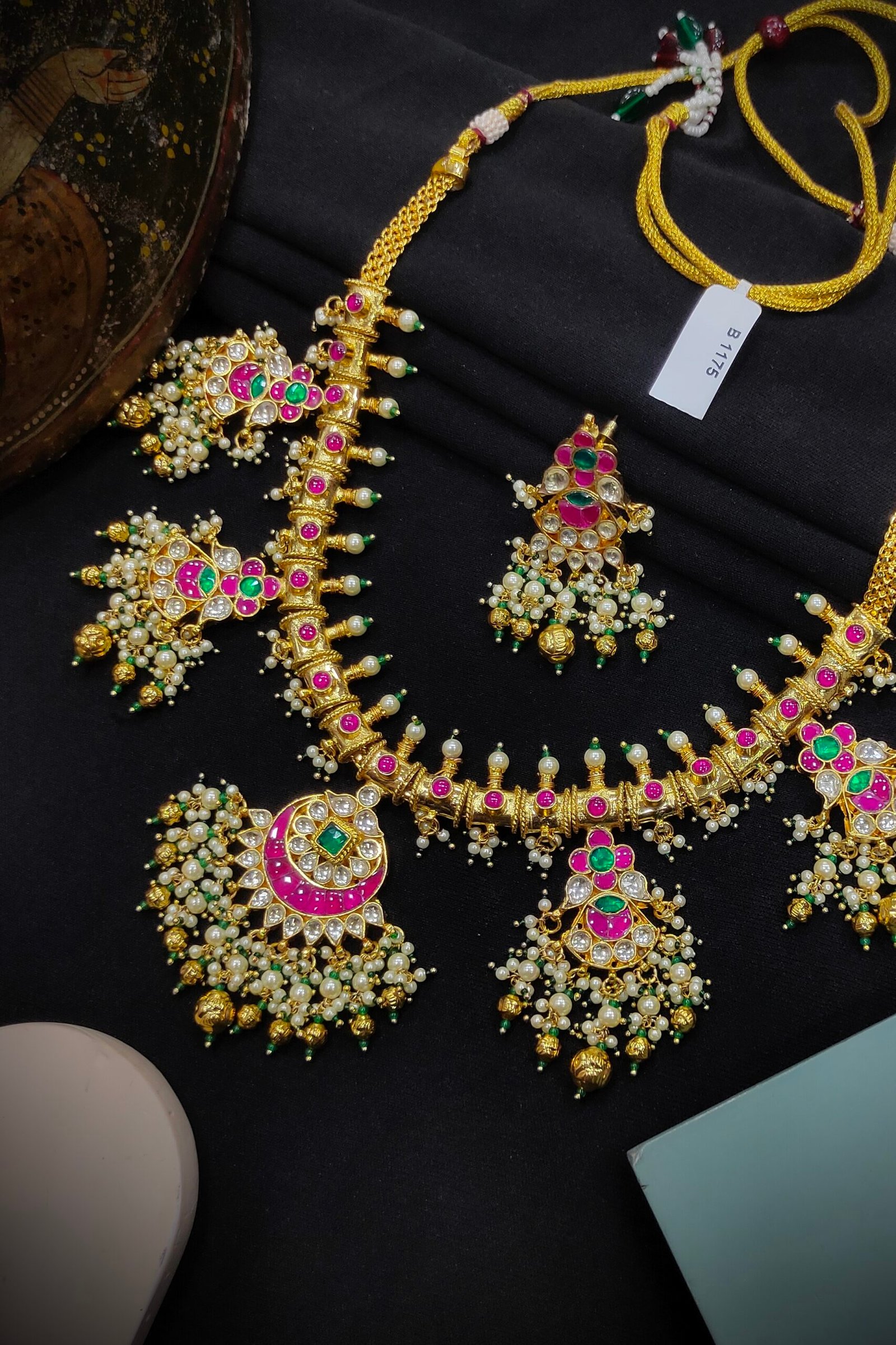 Pachi Kundan/ Jadau Necklace Set