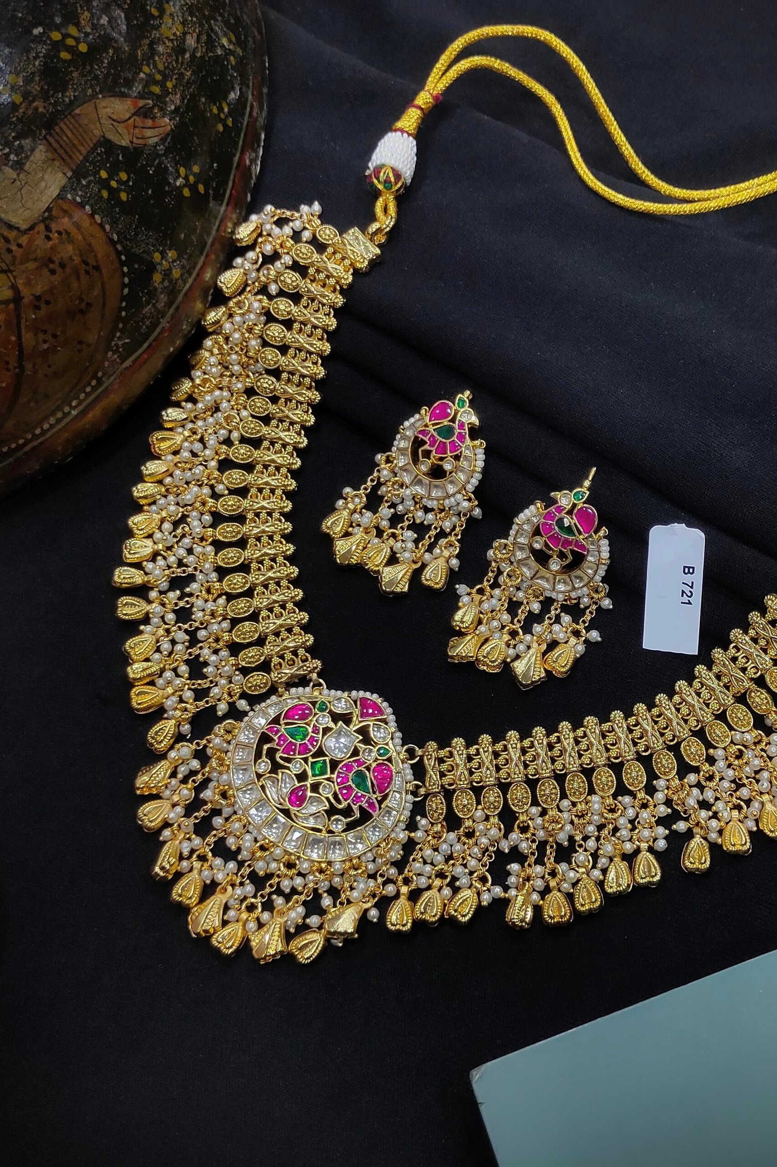 Pachi Kundan/ Jadau Necklace Set