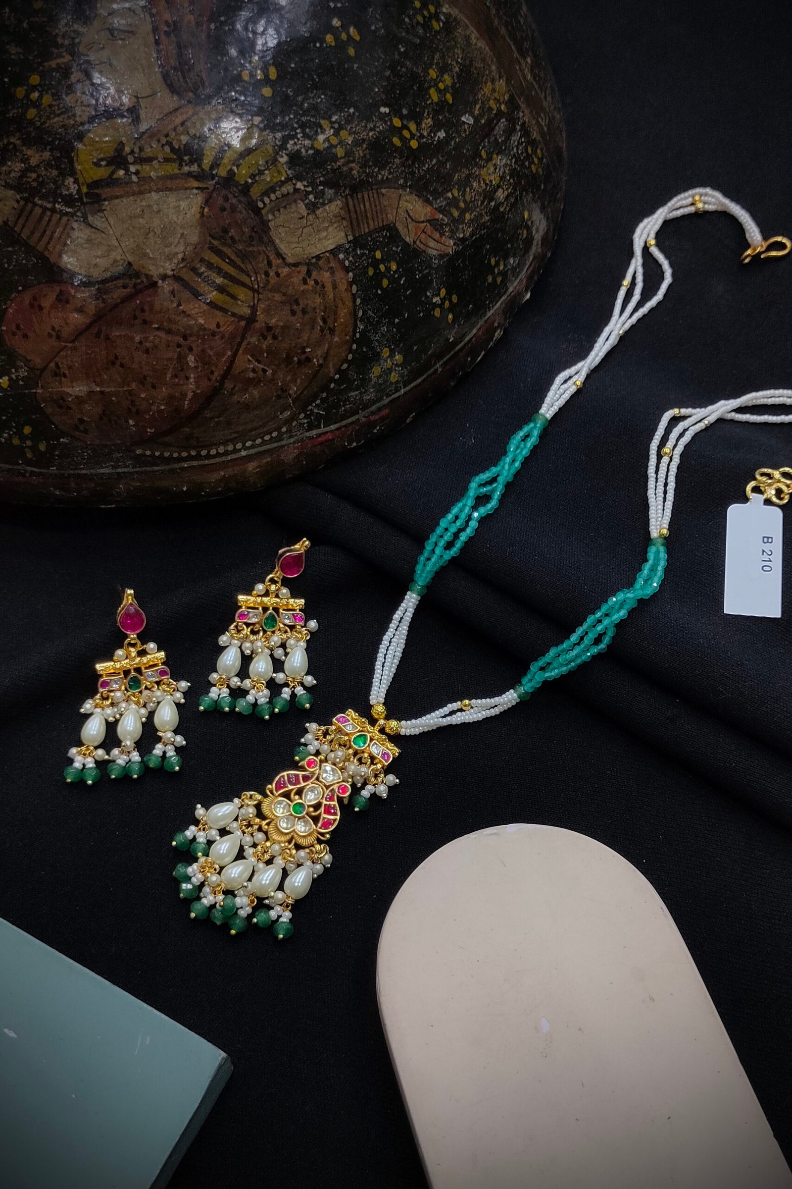 Pachi Kundan/ Jadau Pendant Set