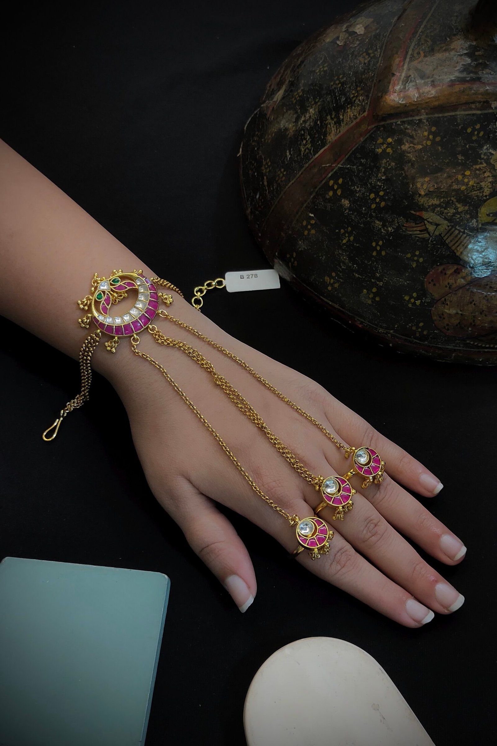 Pachi Kundan/ Jadau Hath Phool [Pohcha]