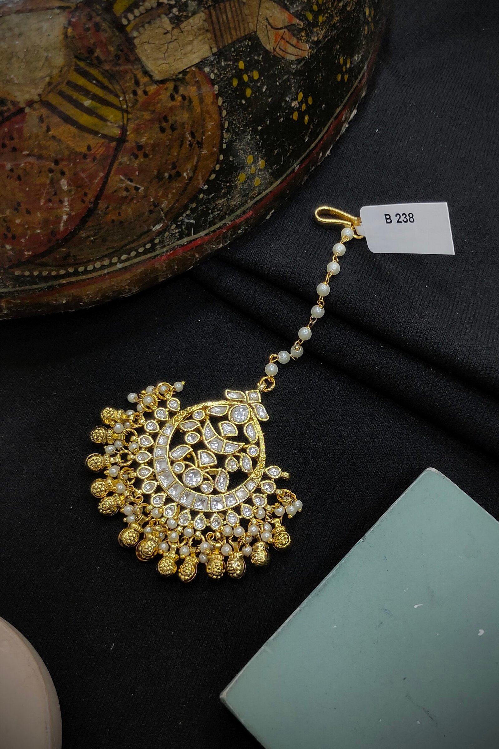 Pachi Kundan [Jadau Kundan] Mangtika / Tika