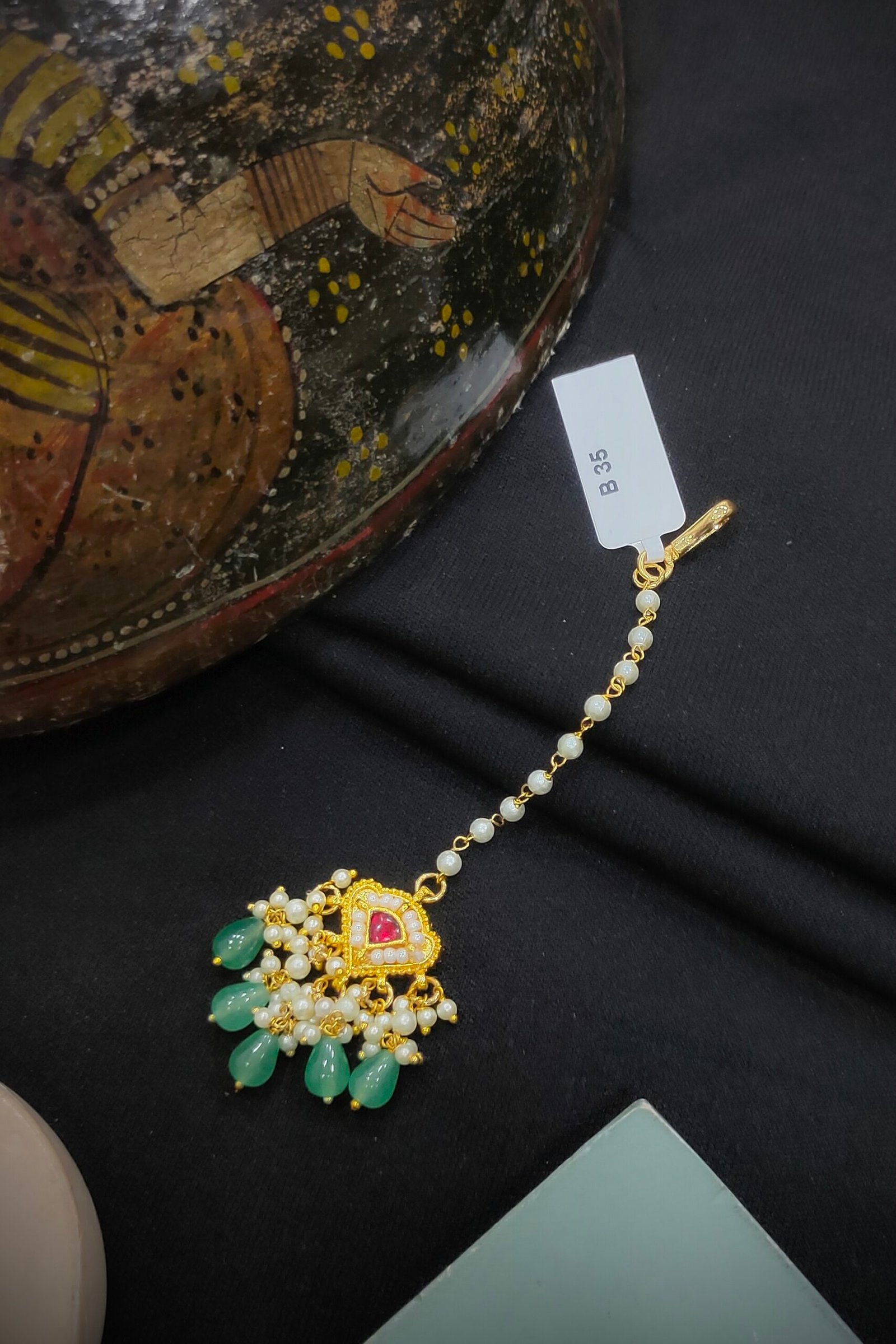 Pachi Kundan [Jadau Kundan] Mangtika / Tika (Heritage)