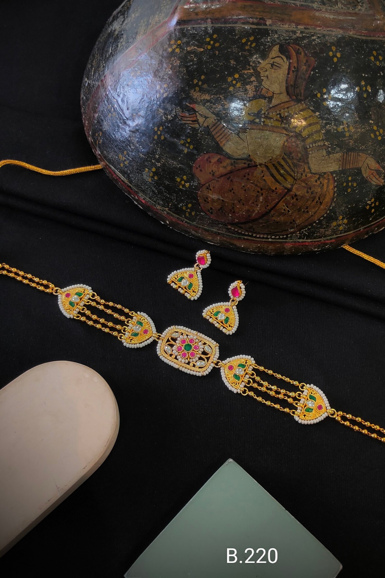 Pachi Kundan/ Jadau Choker set