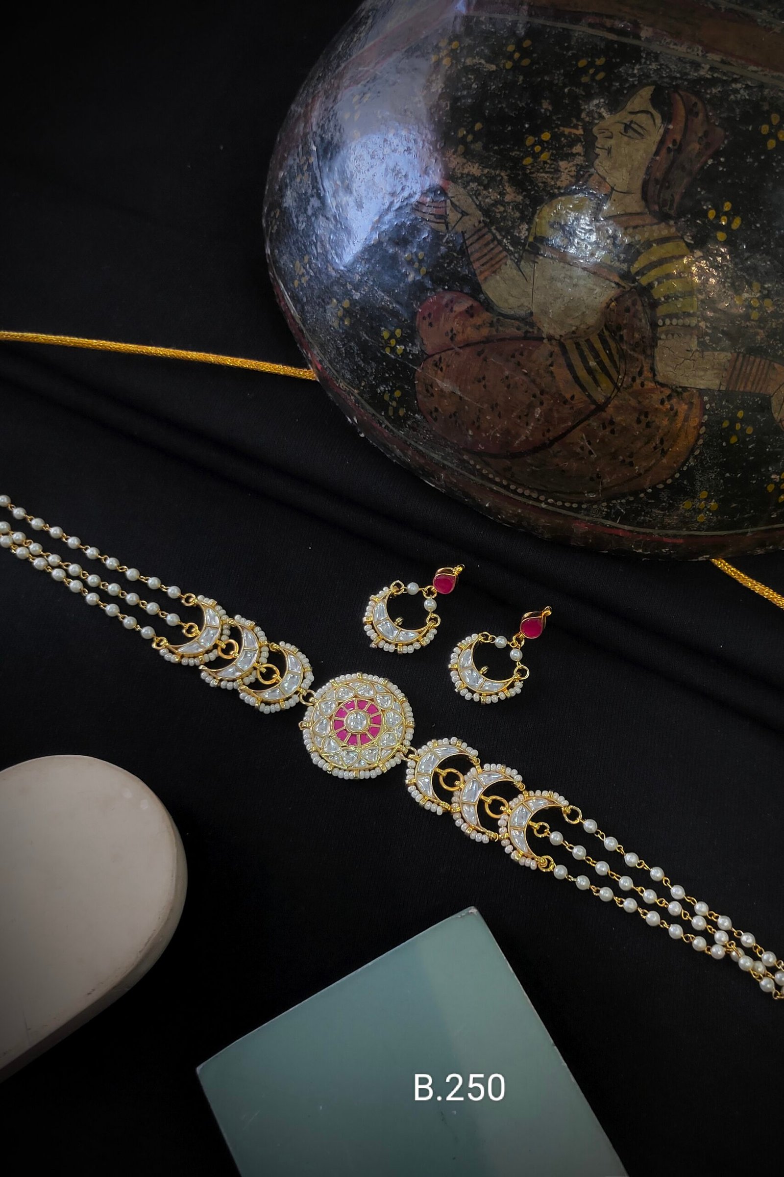 Pachi Kundan/ Jadau Choker set