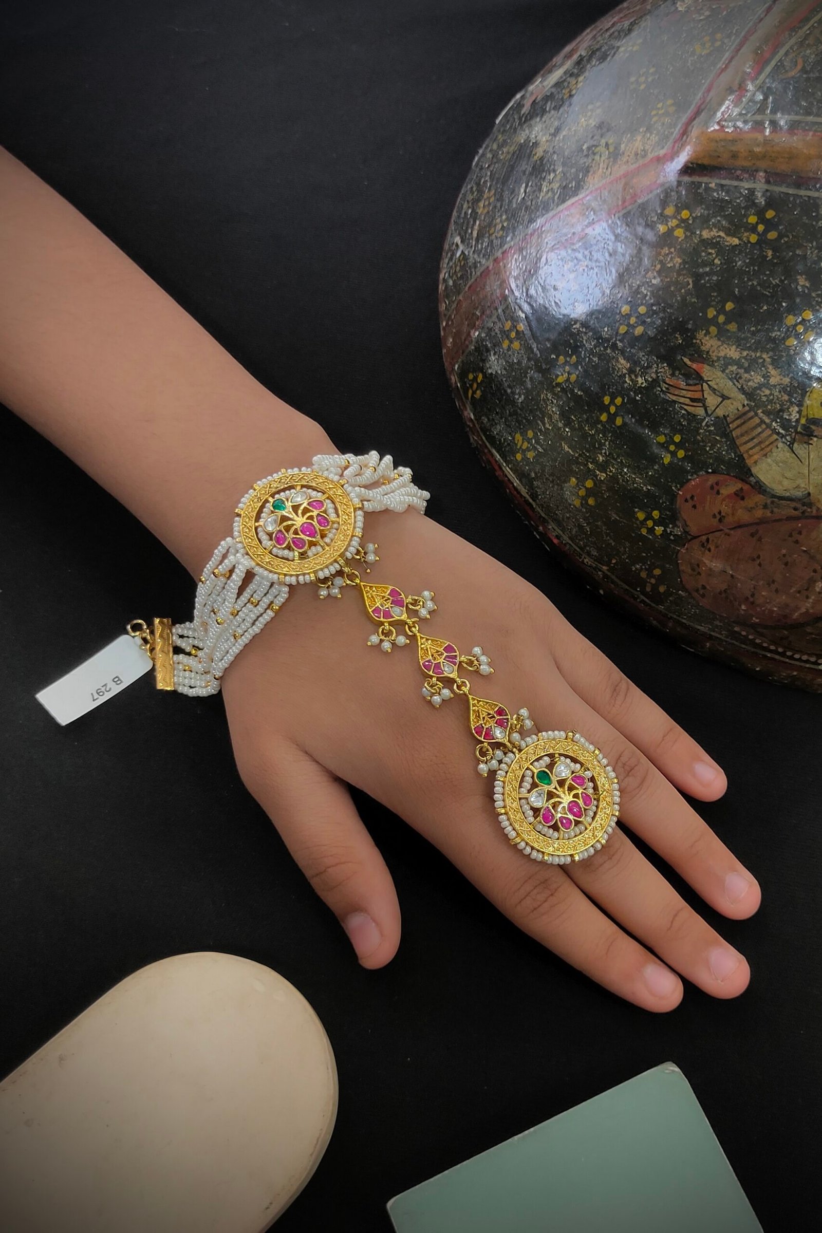 Pachi Kundan/ Jadau Hath Phool [Pohcha]