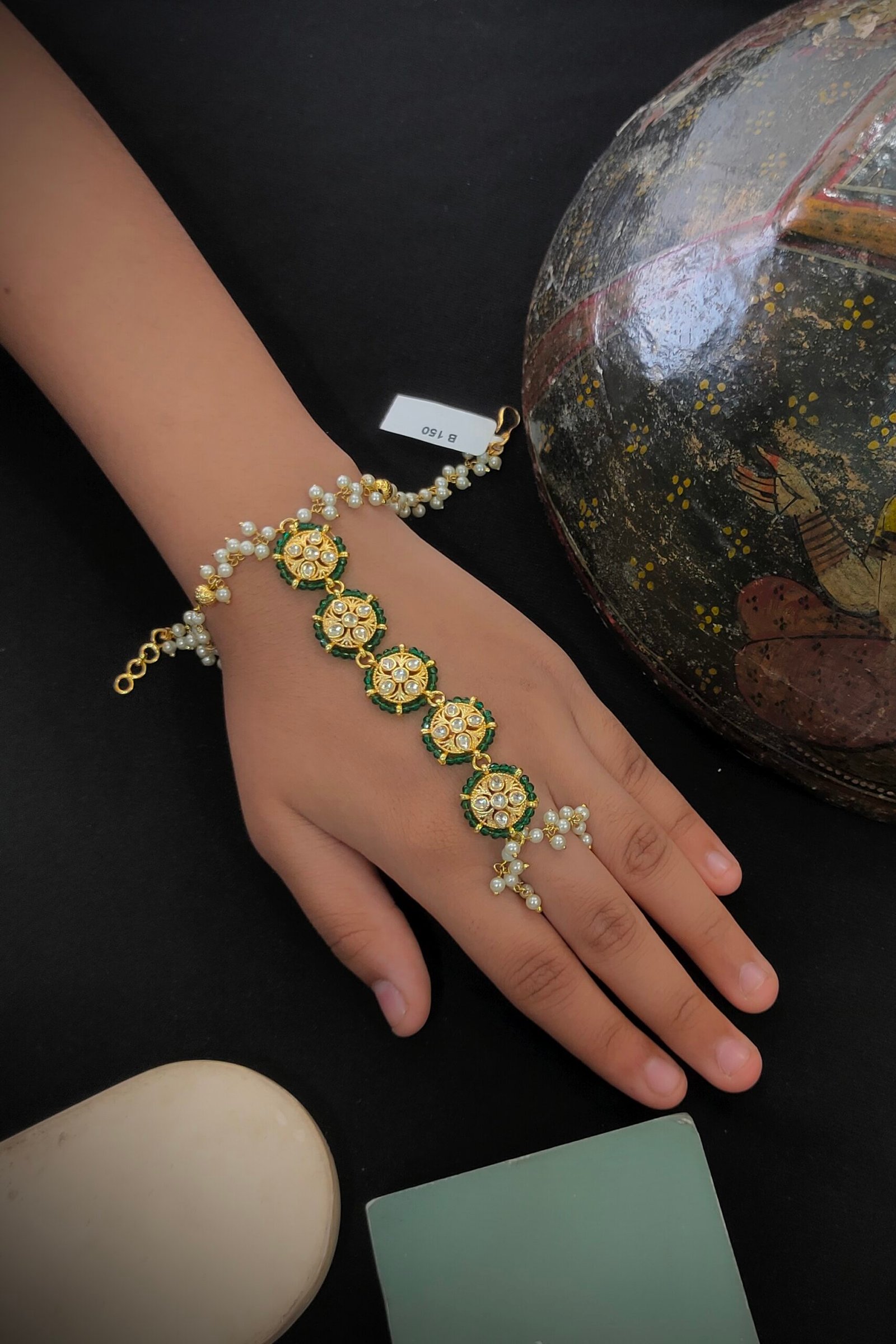 Pachi Kundan/ Jadau Hath Phool [Pohcha]