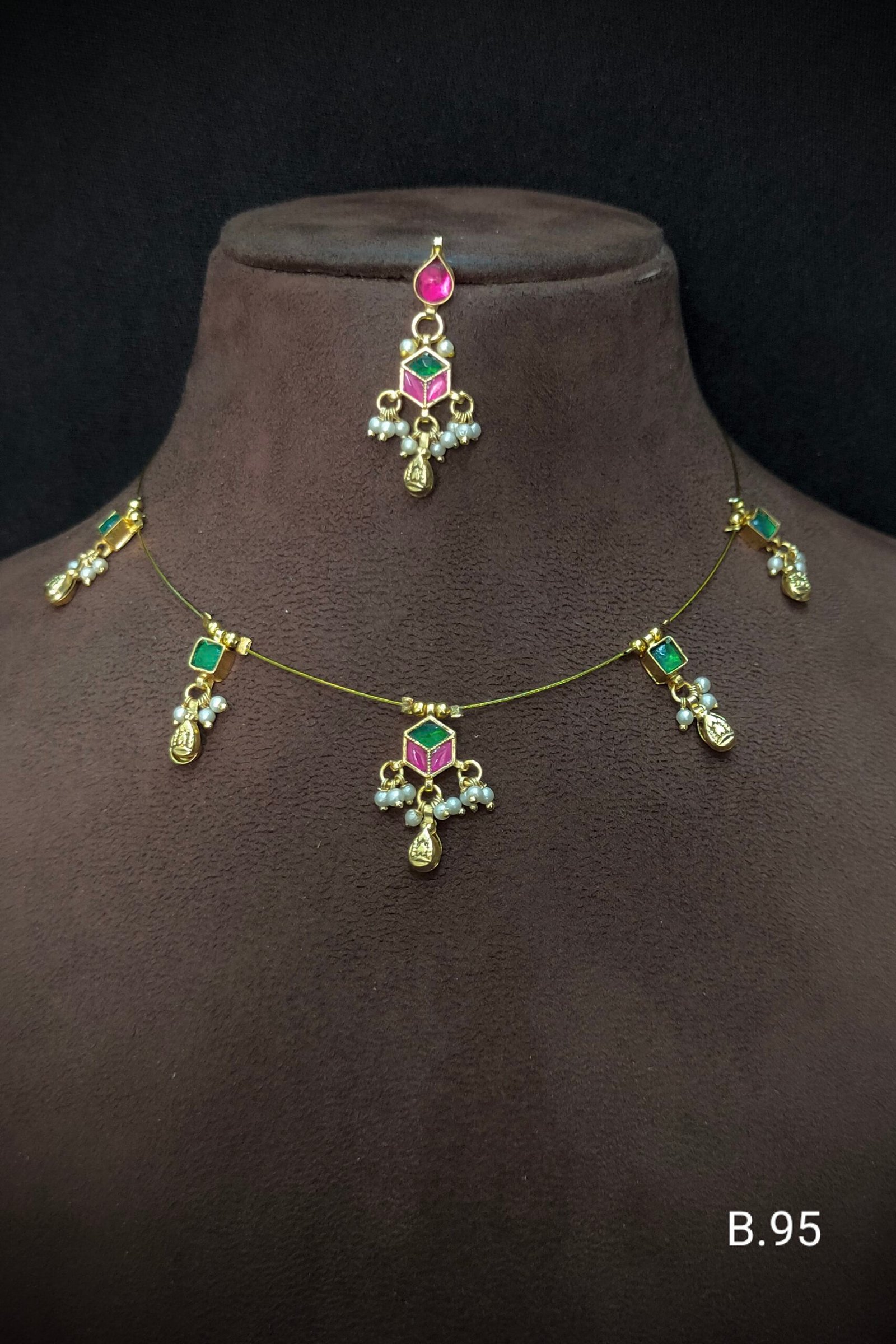 Pachi Kundan/ Jadau Choker Set (Invisible)
