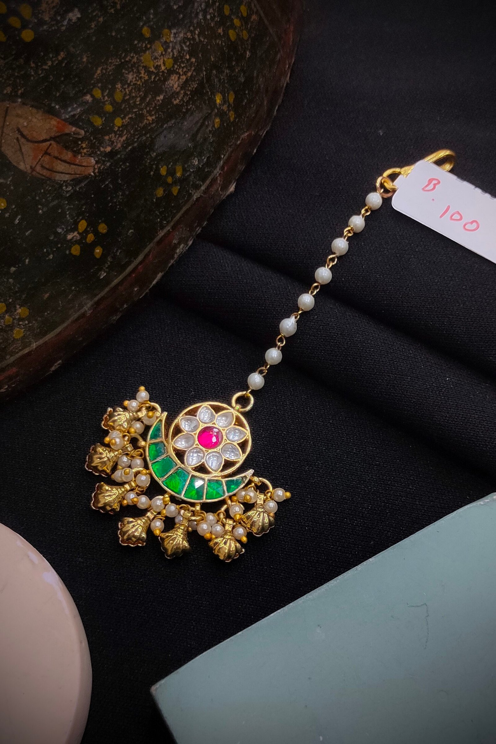 Pachi Kundan [Jadau Kundan] Mangtika / Tika