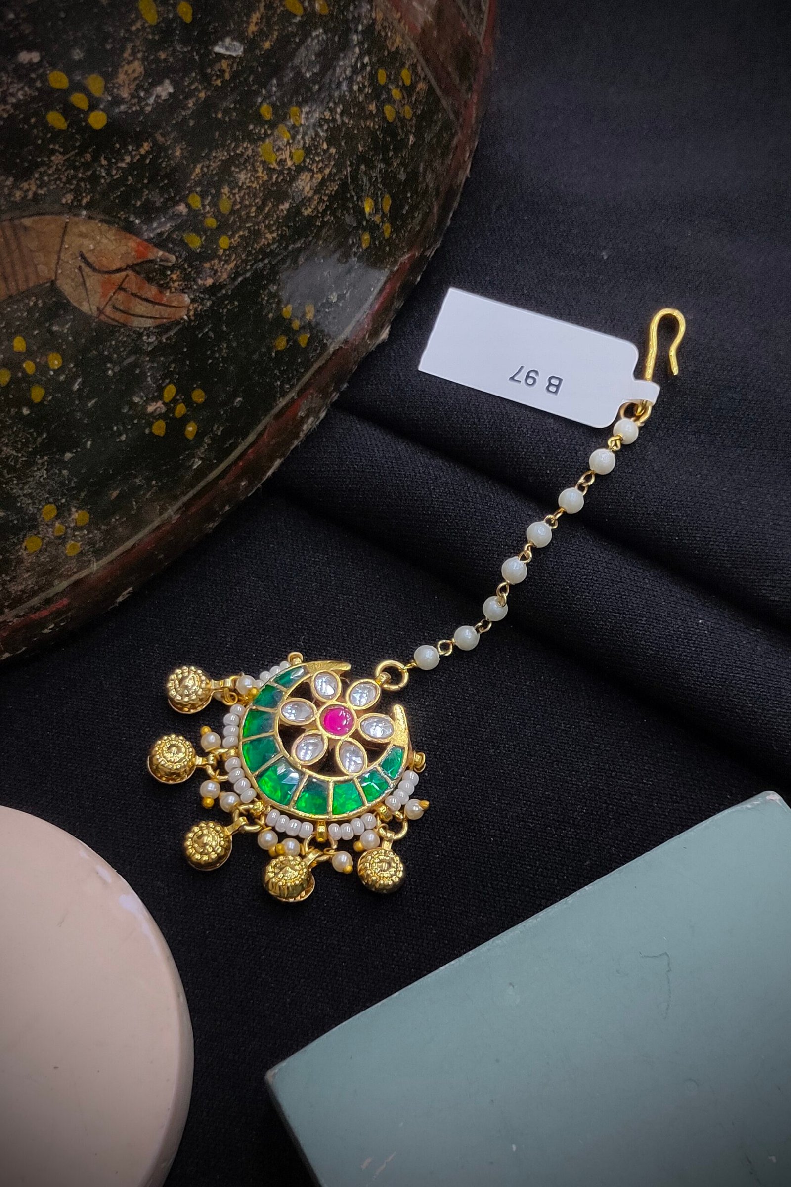 Pachi Kundan [Jadau Kundan] Mangtika / Tika