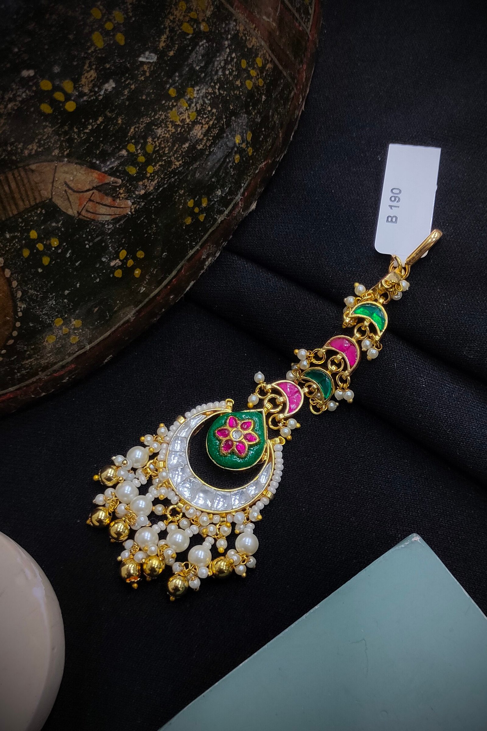 Pachi Kundan [Jadau Kundan] Mangtika / Tika