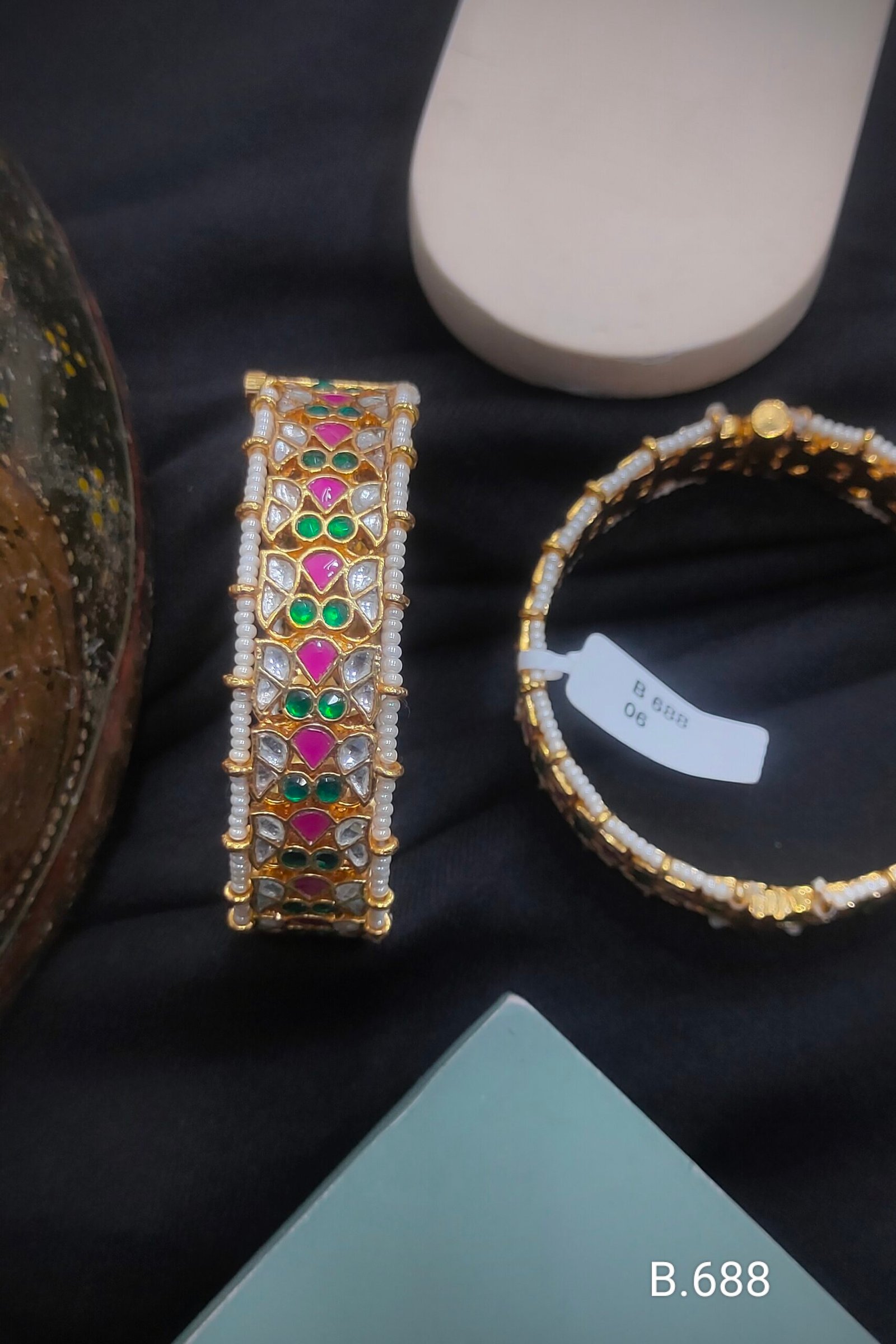 Pachi Kundan/Jadau Bangles