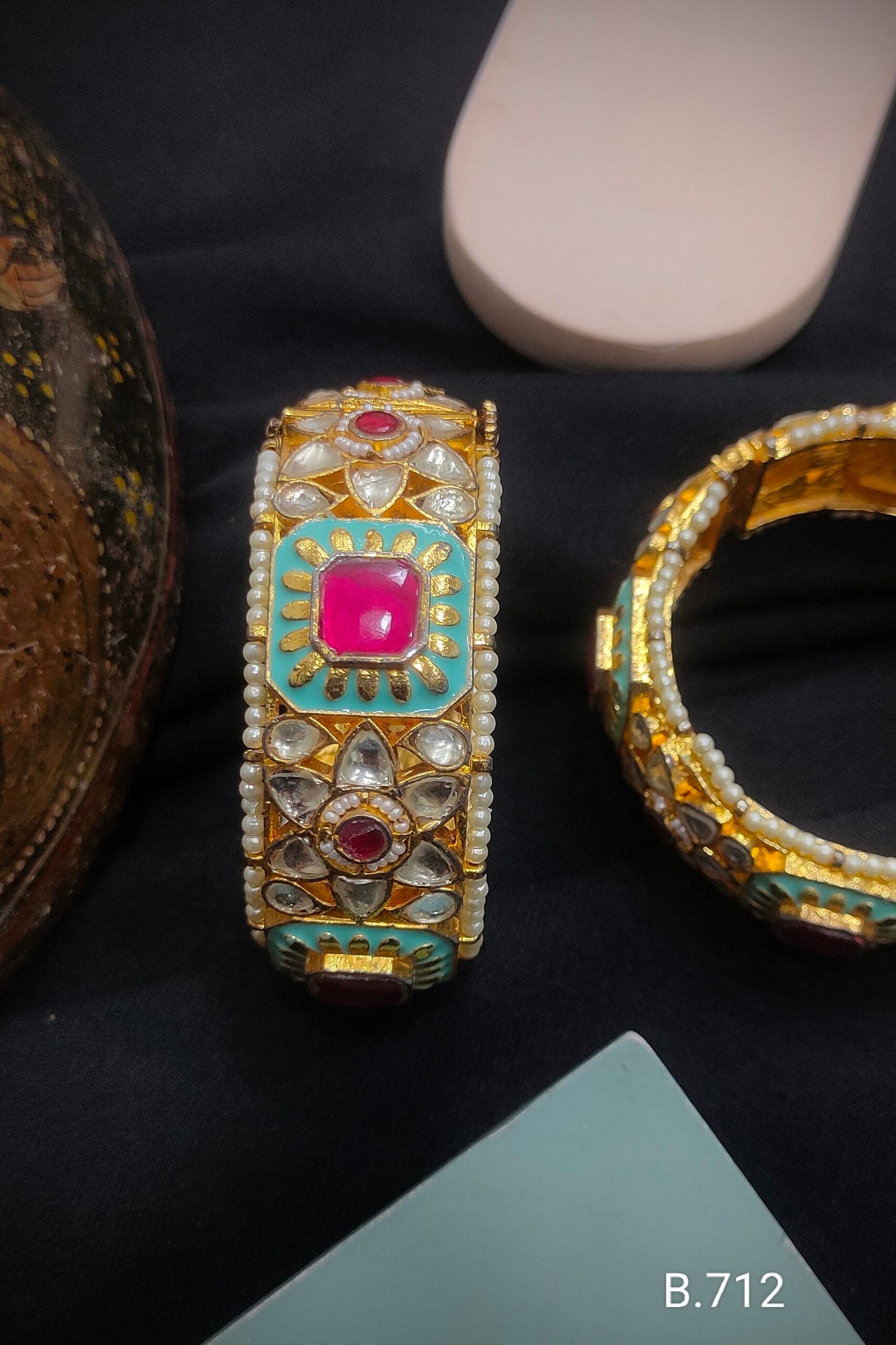 Pachi Kundan/Jadau Bangles