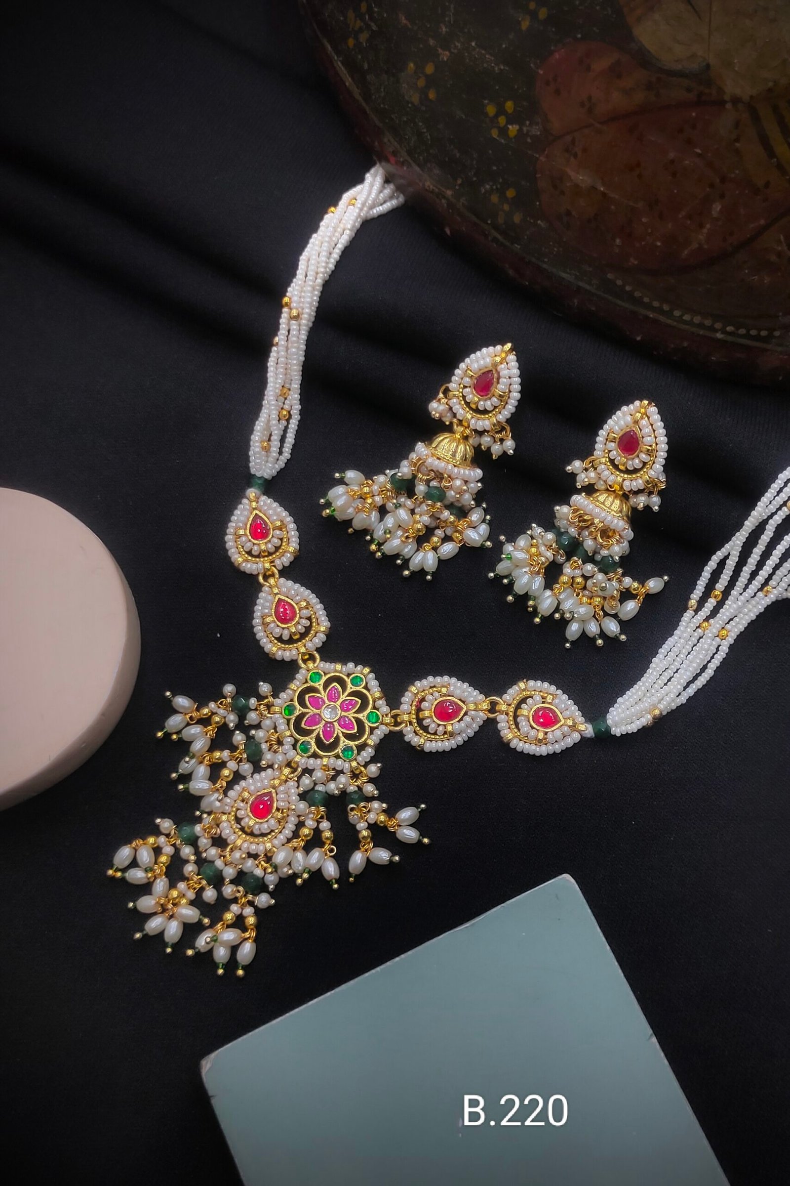 Pachi Kundan/ Jadau Necklace set