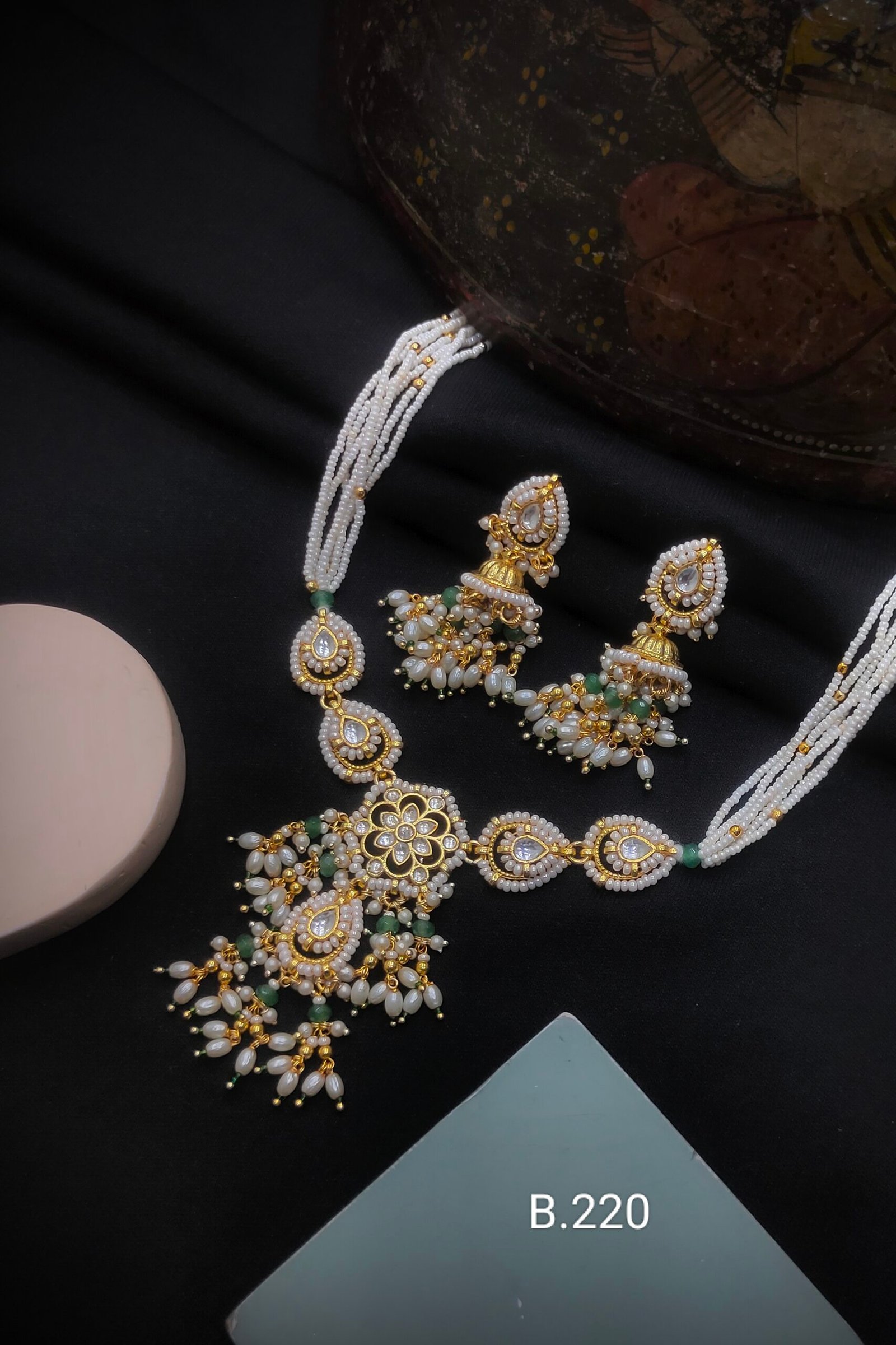 Pachi Kundan/ Jadau Necklace set