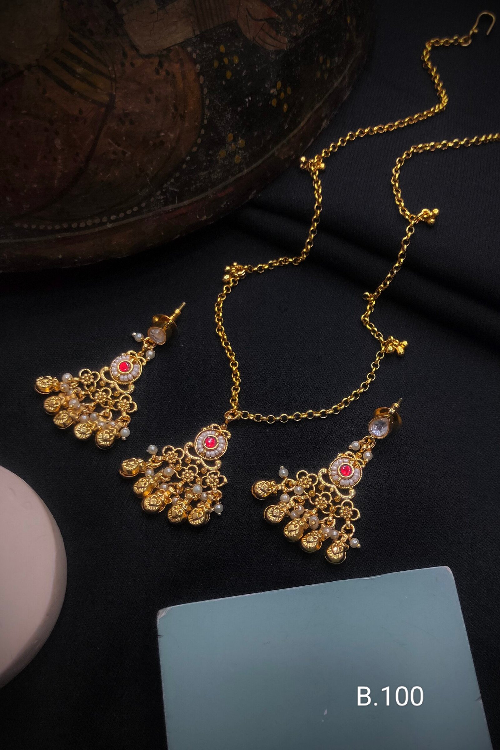 Pachi Kundan/ Jadau Pendant Set