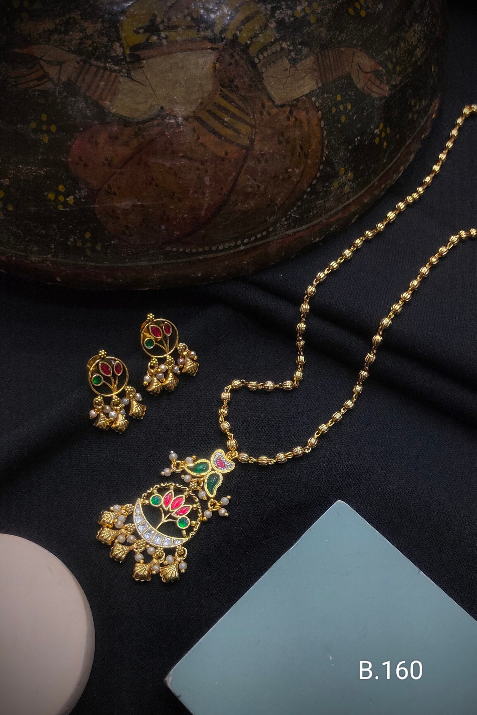 Pachi Kundan/ Jadau Pendant Set