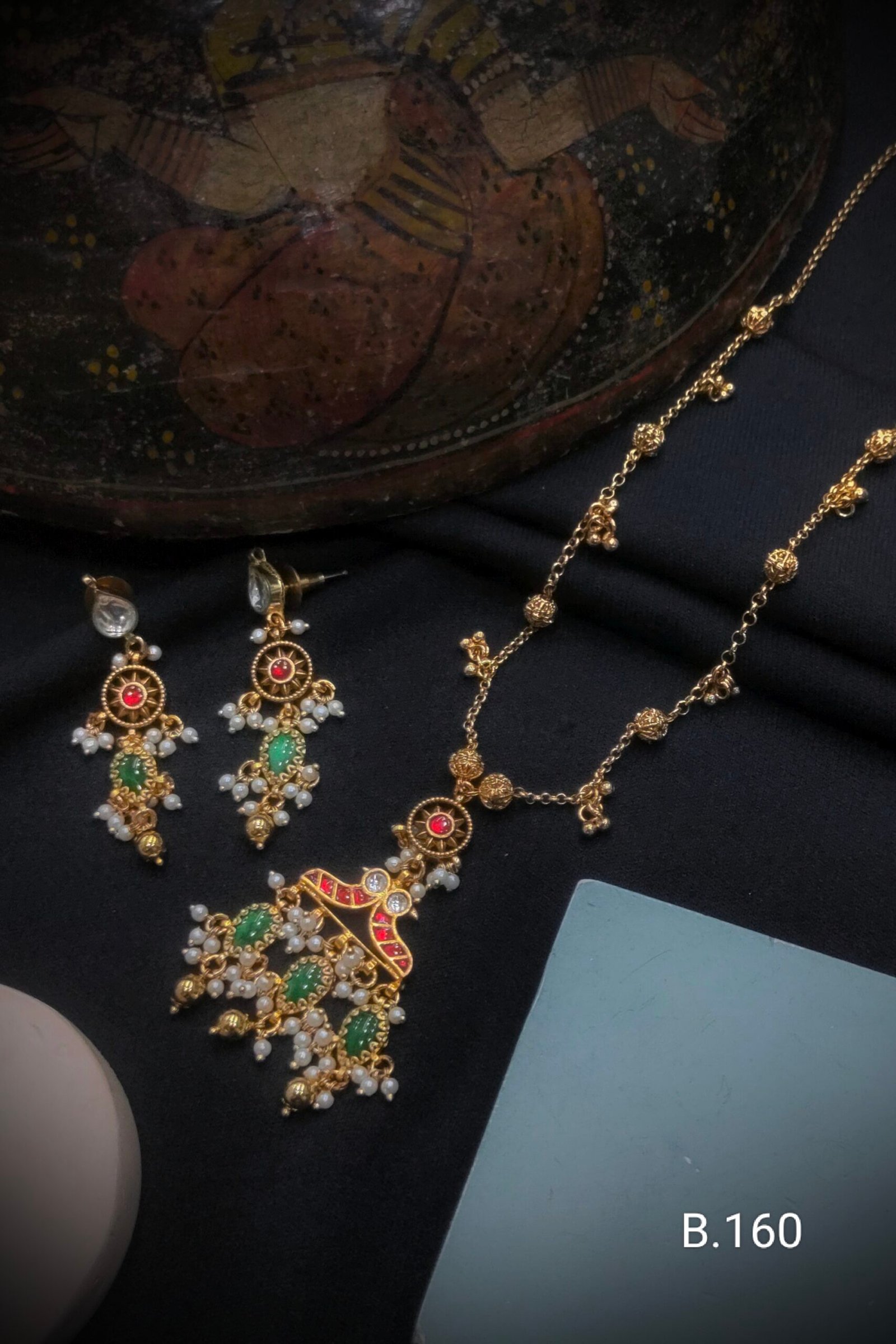Pachi Kundan/ Jadau Pendant Set