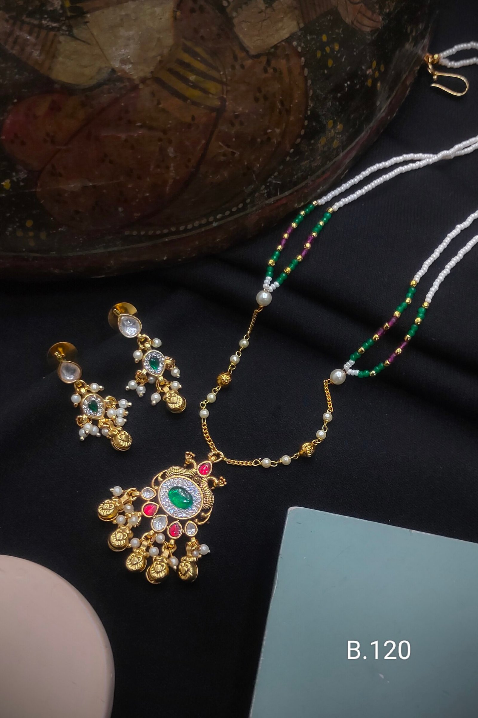 Pachi Kundan/ Jadau Pendant Set