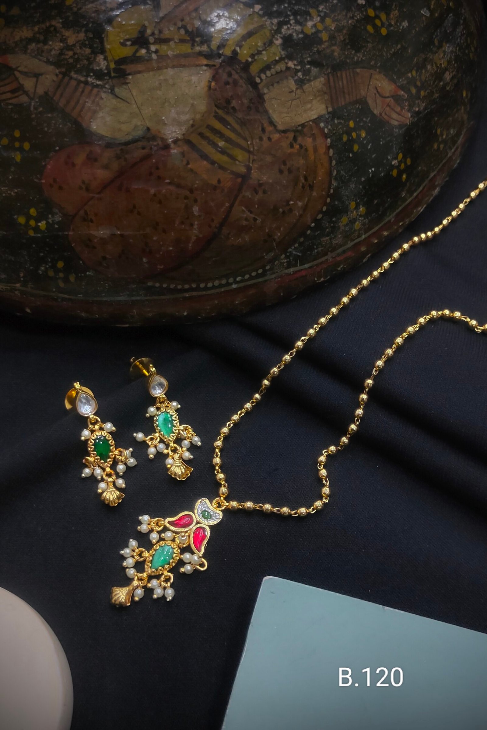 Pachi Kundan/ Jadau Pendant Set