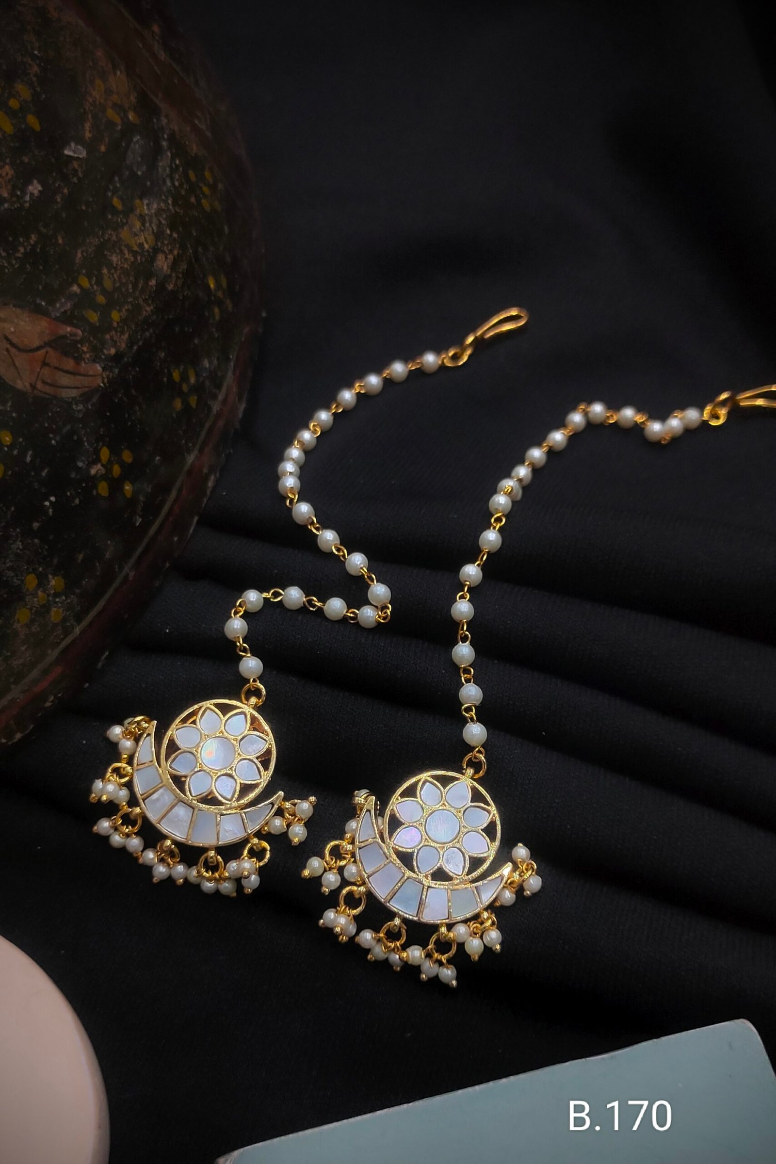 Pachi Kundan/ Jadau Tops With Earchain