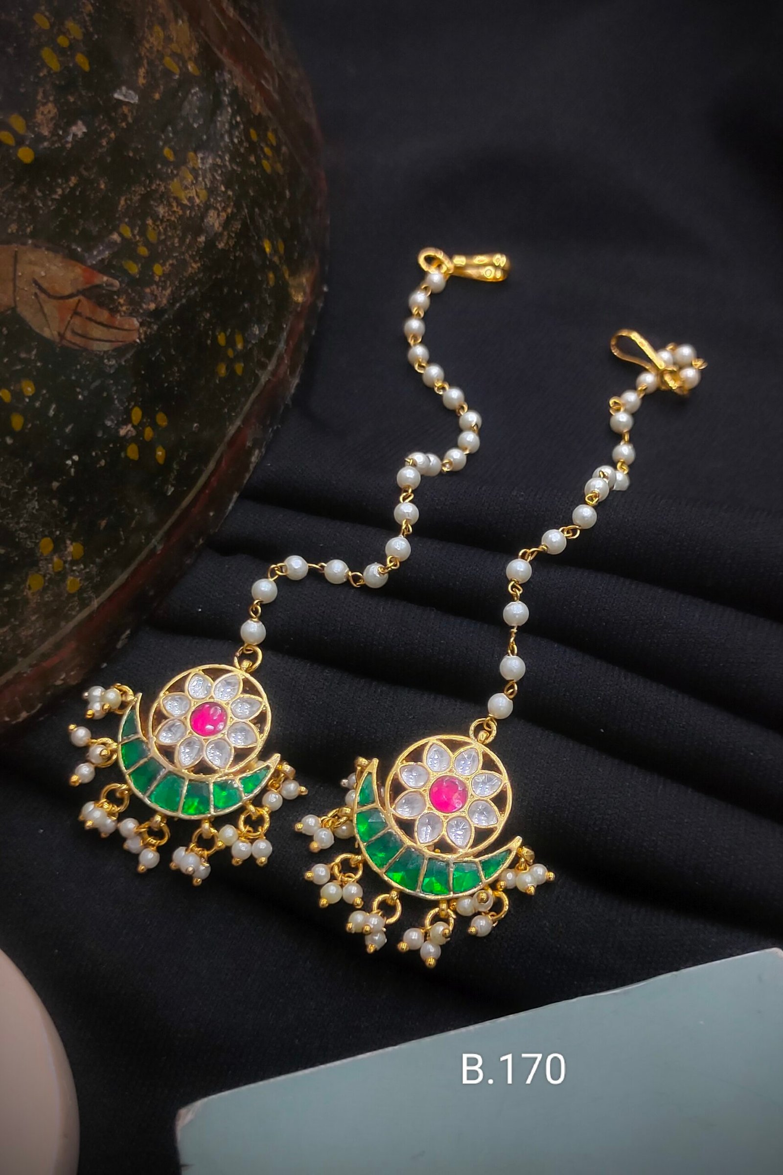 Pachi Kundan/ Jadau Tops with Earchain