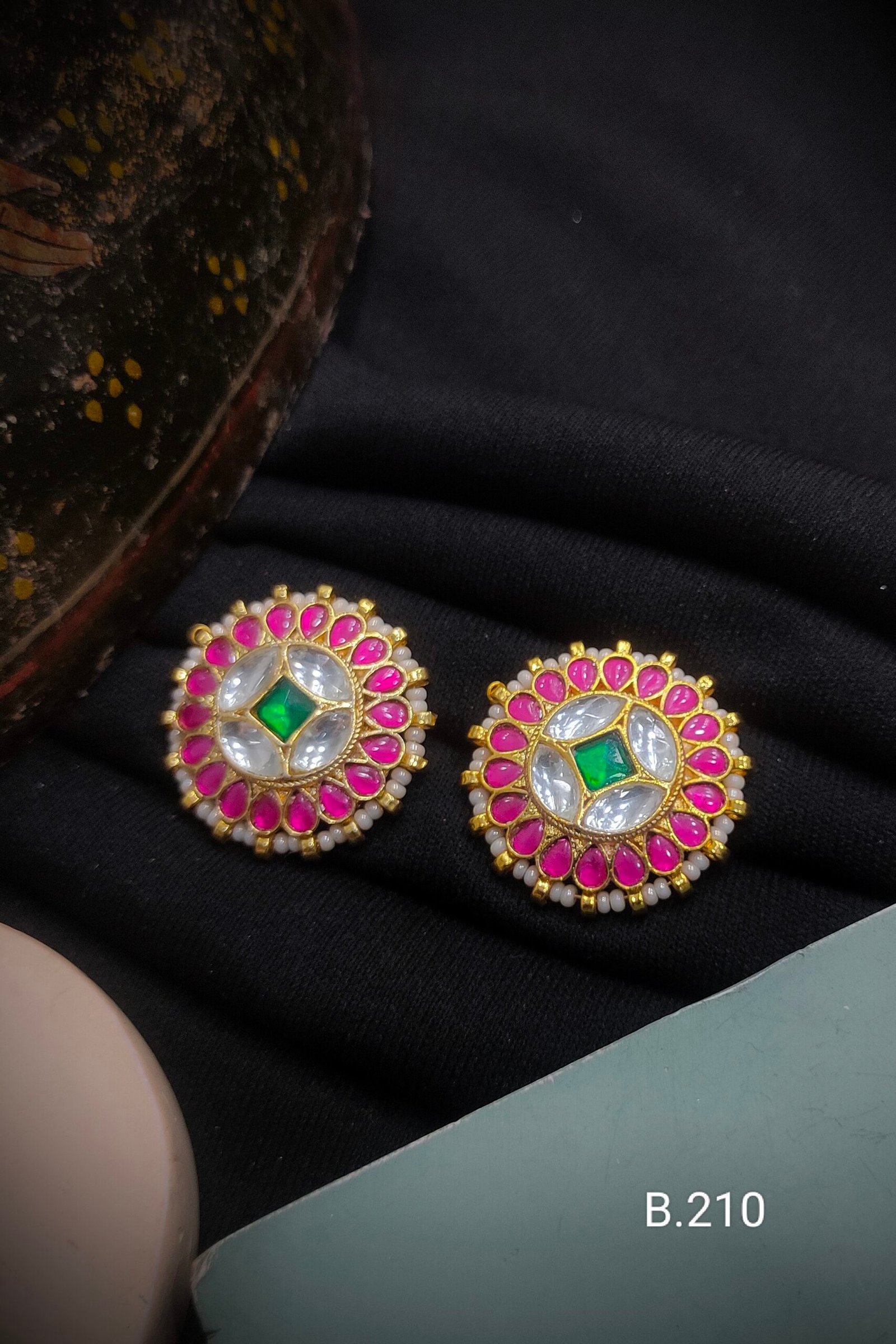 Pachi Kundan/ Jadau Tops